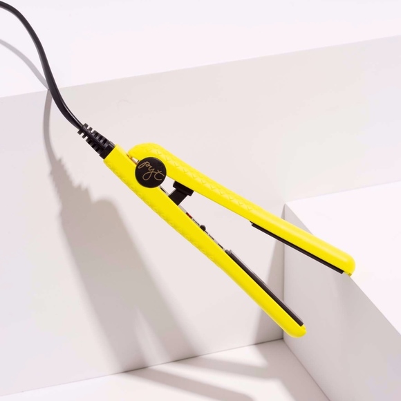 NWT PYT MINI CERAMIC STYLER YELLOW - Picture 1 of 2